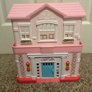 Doll house opens and makes noise